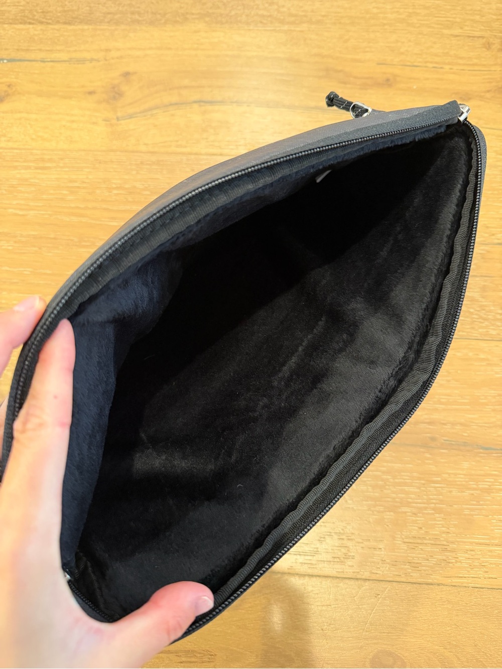 Thule Dark Gray Laptop Sleeve with Blue Accents - Picture 3 of 4